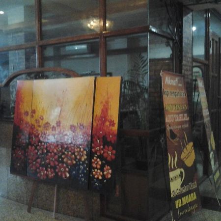 Hotel Mesir Surabaya Bagian luar foto