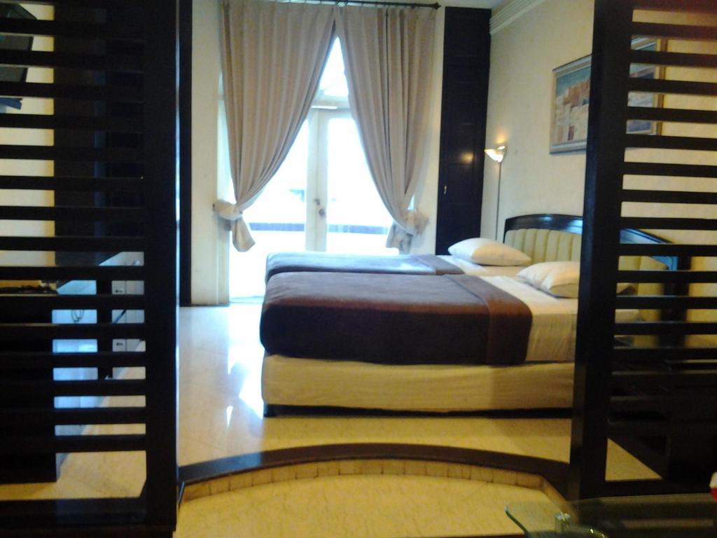 Hotel Mesir Surabaya Bagian luar foto