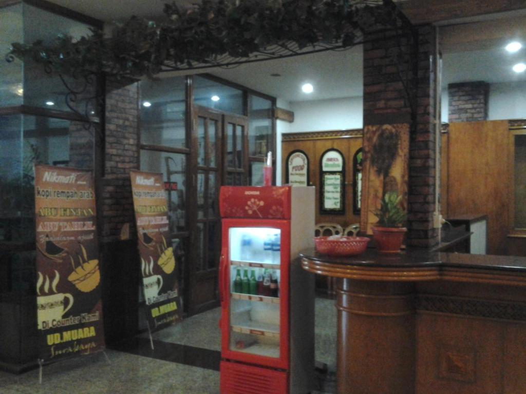 Hotel Mesir Surabaya Bagian luar foto