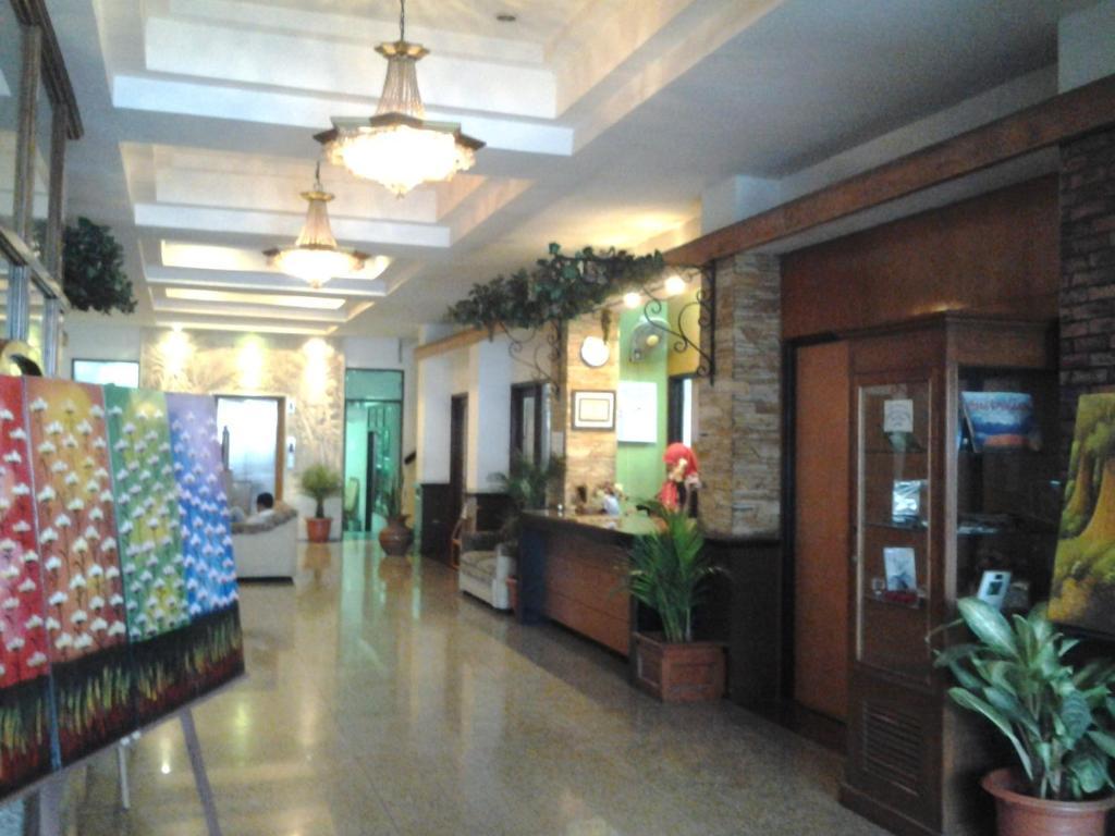 Hotel Mesir Surabaya Bagian luar foto